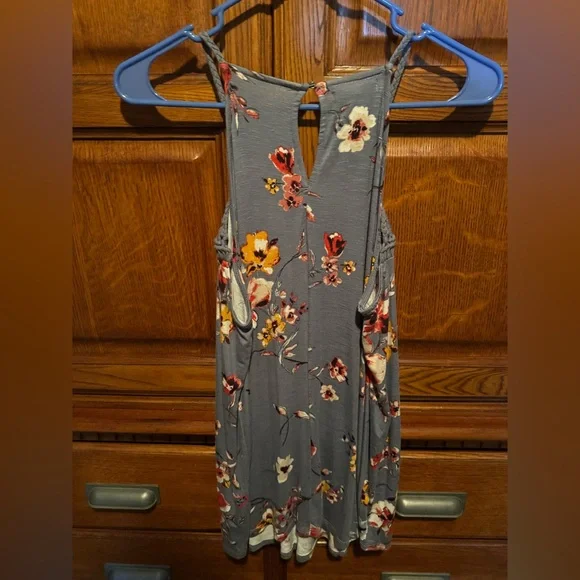 Maurices Gray Floral Crochet Yoke Tank Top Boho Sleeveless Blouse Size M - Picture 3 of 5